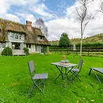 Lantställe Le Manoir Du Perroy