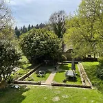Le Manoir Du Perroy *