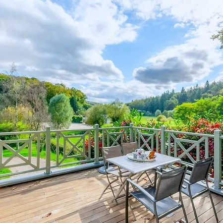 Le Manoir Du Perroy *