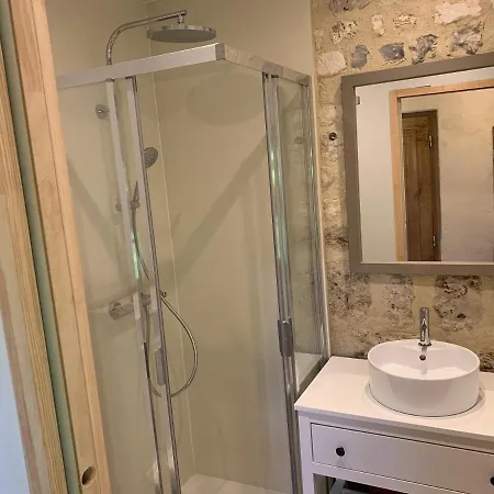 Летний дом Le Manoir Du Perroy Saint-Wandrille-Rancon