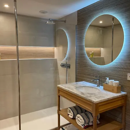 Le Manoir Du Perroy * Saint-Wandrille-Rancon