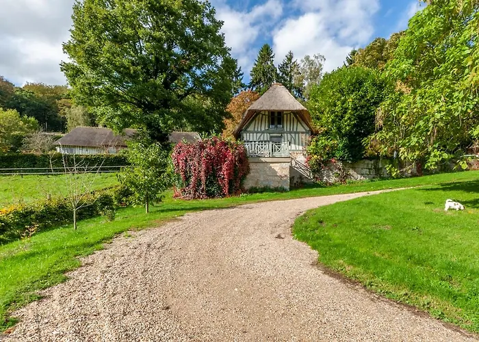 Le Manoir Du Perroy Country house Saint-Wandrille-Rancon