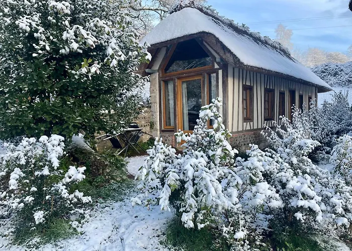 Le Manoir Du Perroy Country house