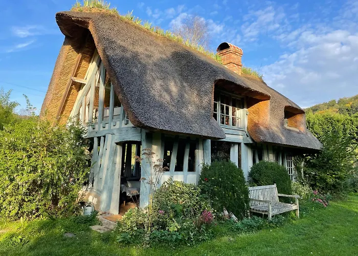 Le Manoir Du Perroy Country house *